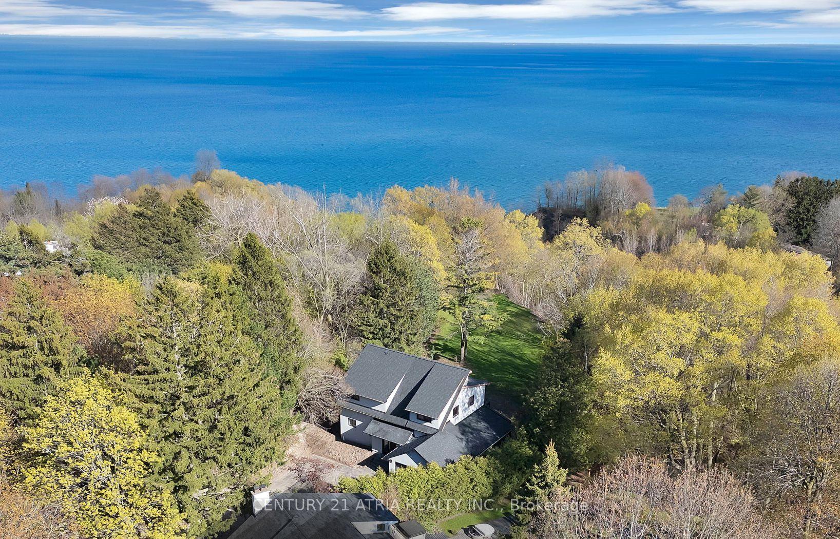 33 Bellehaven Crescent — photo 1