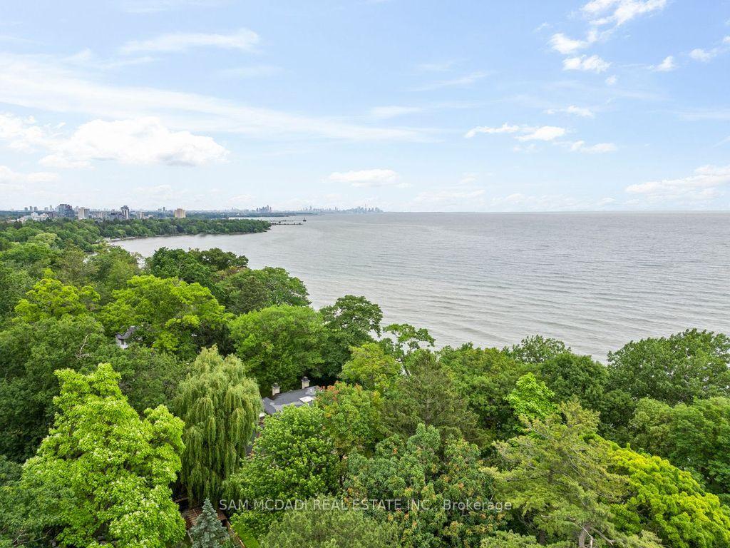 988 Tennyson Avenue — photo 1