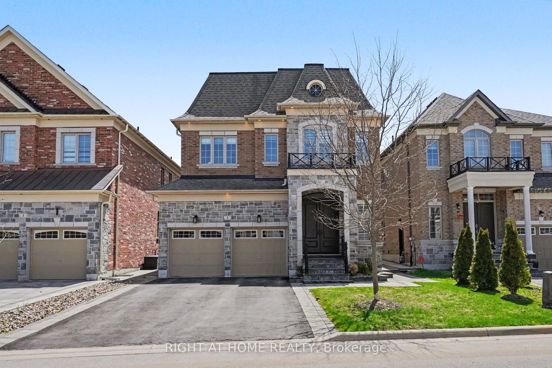 5 Rossini Drive — photo 1