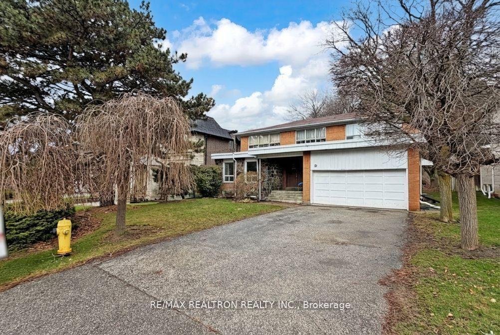 10 HEARTHSTONE Crescent — photo 1