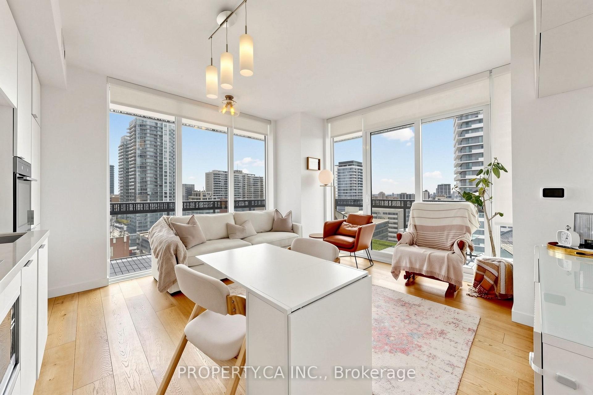 8 Eglinton Avenue E 1411 #1411 — photo 1