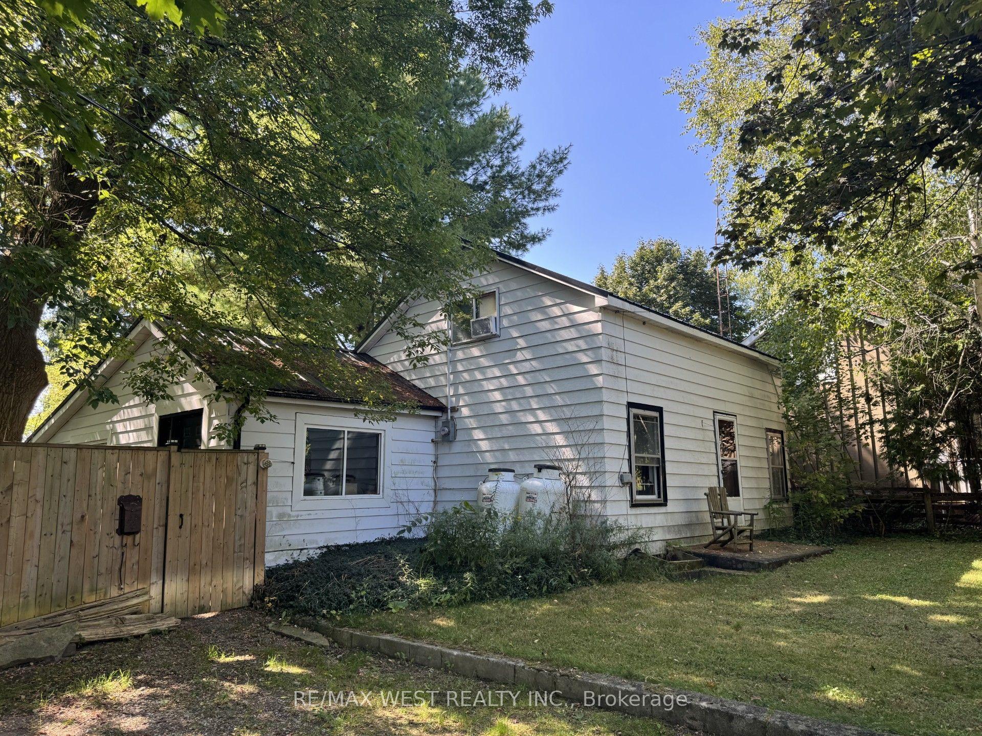 11012 First Line — photo 1