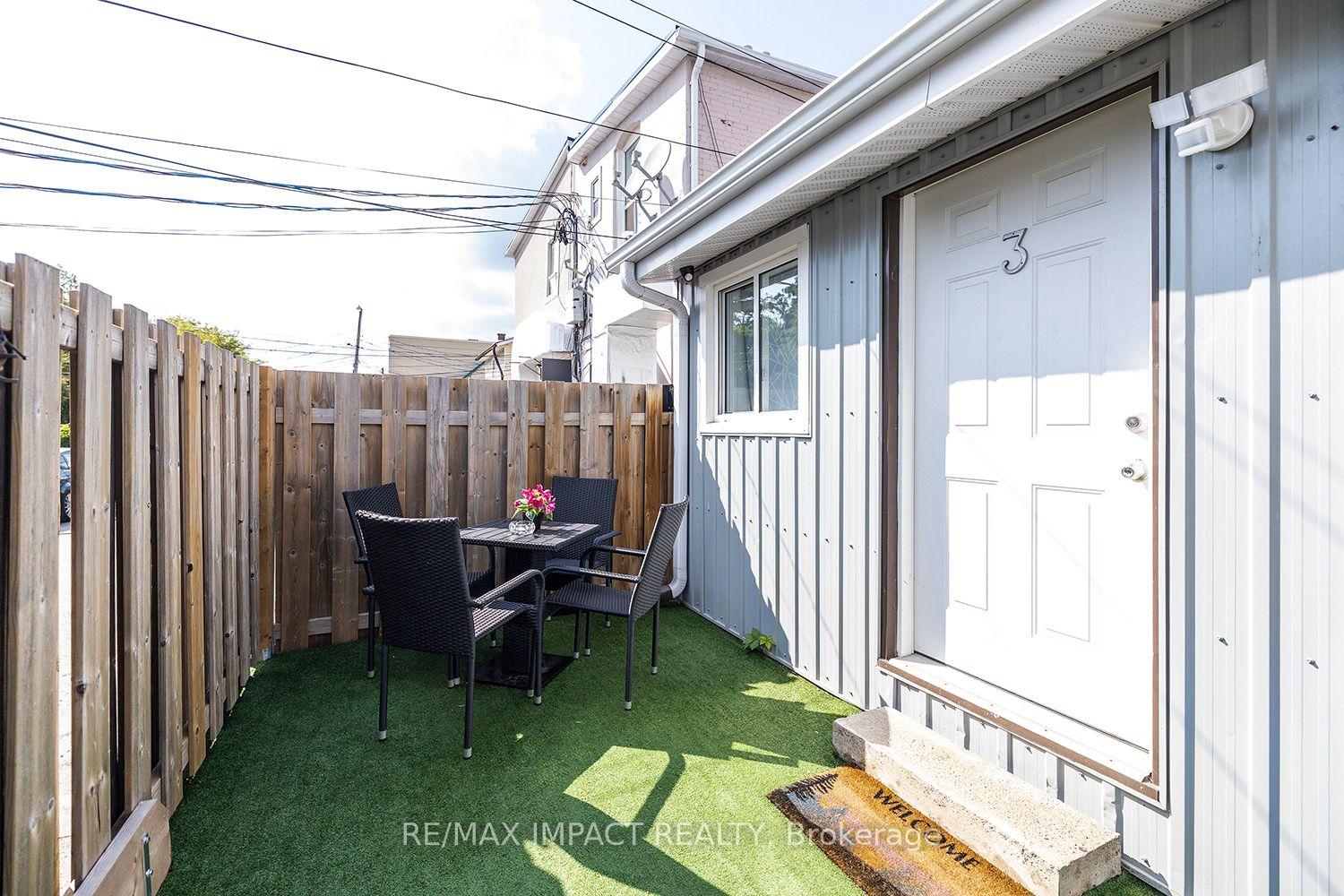43.5 King Street E — photo 1