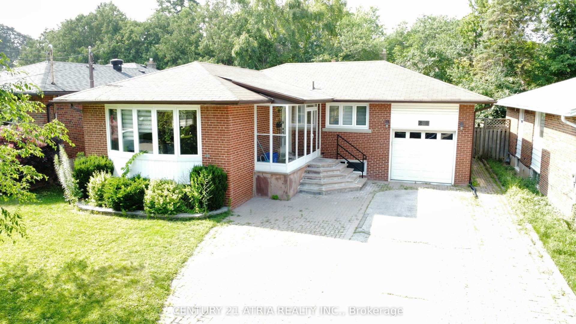 243 Harrygan Crescent, Richmond Hill — Detached for lease, photo 1