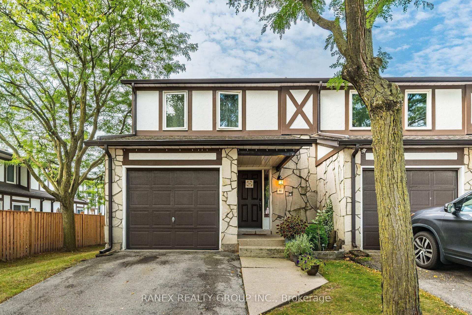 2200 Glenwood School Drive 41 #41, Burlington — Condo Town for sale, photo 1
