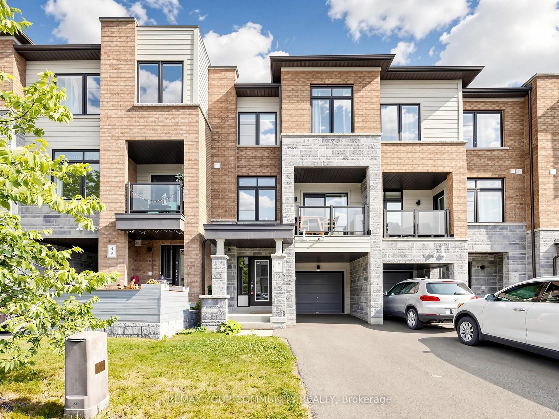 51 Vantage Loop, Newmarket — Townhouse for lease, photo 1