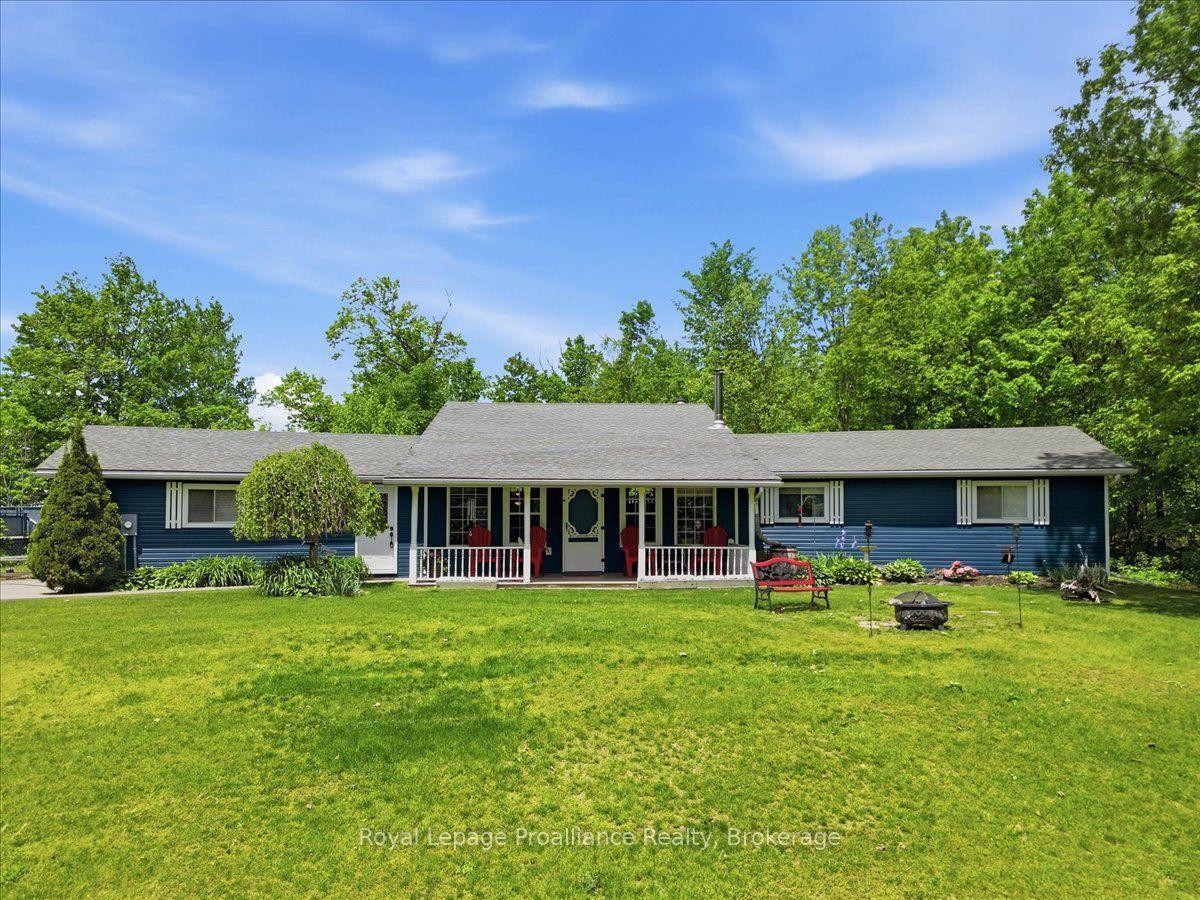 33 Woodridge Drive — photo 1
