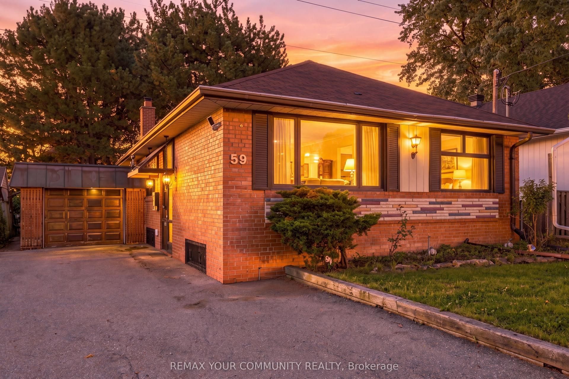 59 Redwater Drive, Toronto — Detached for sale, photo 1