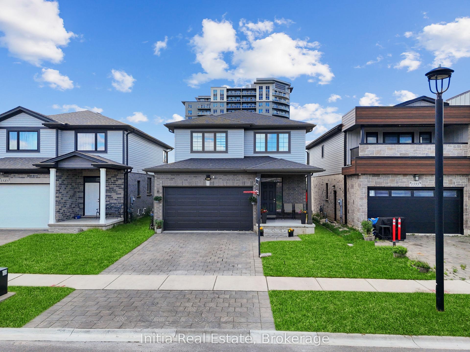 1589 Henrica Avenue, London North — Detached for sale, photo 1