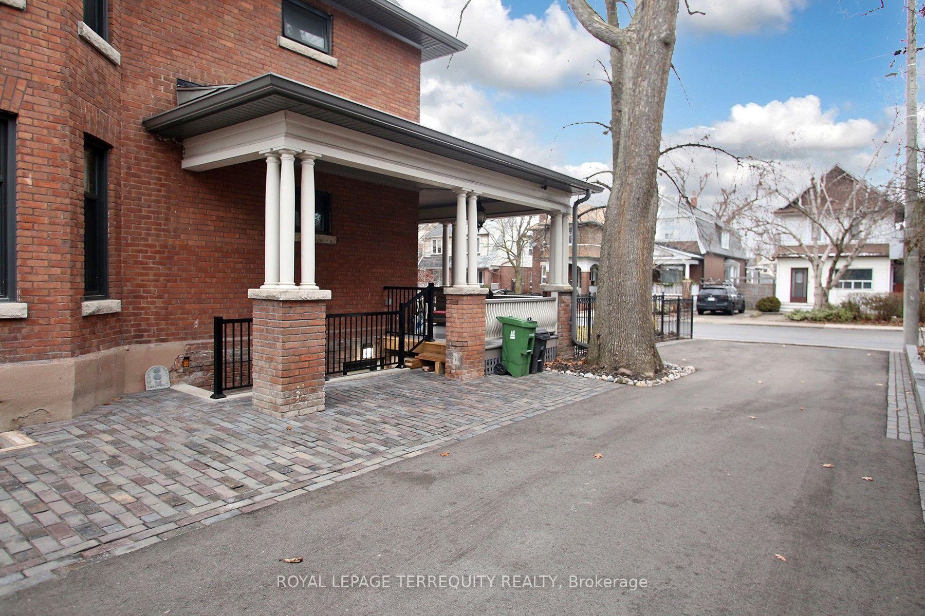 354 Main Street Bsmt #Bsmt, Toronto — Detached for lease, photo 1