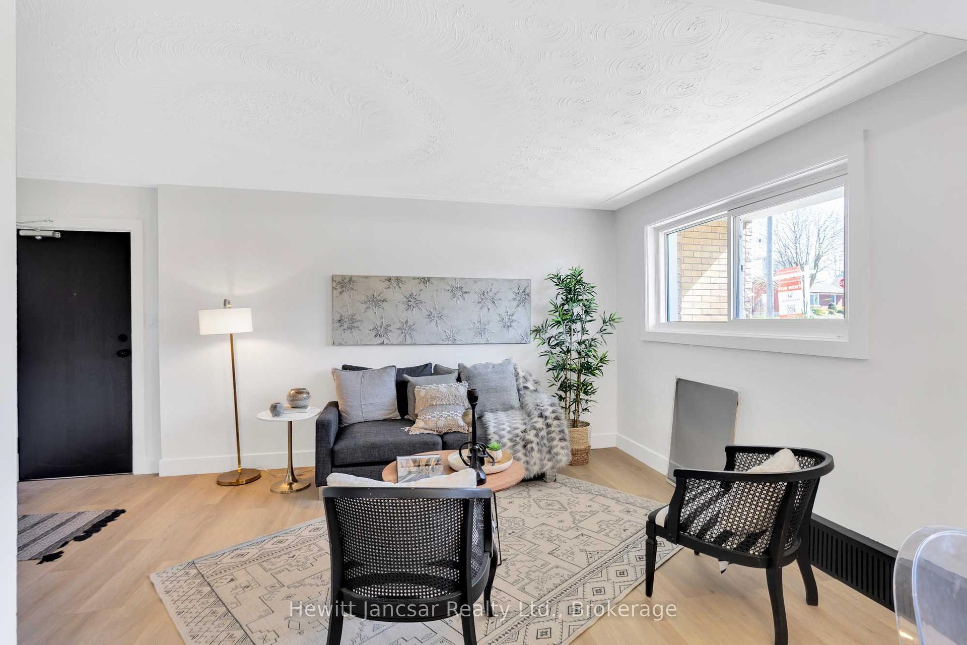 11 Olympic Drive 4 #4, Kitchener — Multiplex for lease, photo 1