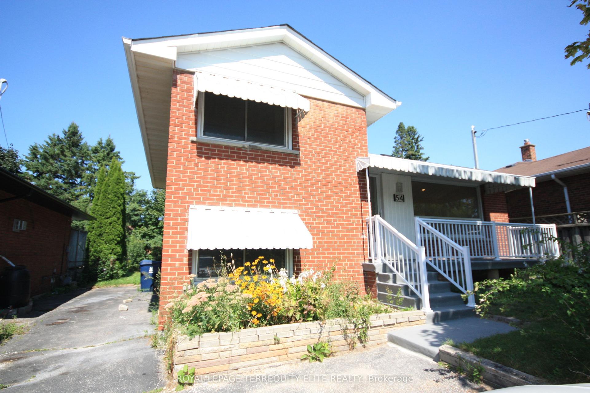 54 Beacham Crescent Lower #Lower — photo 1