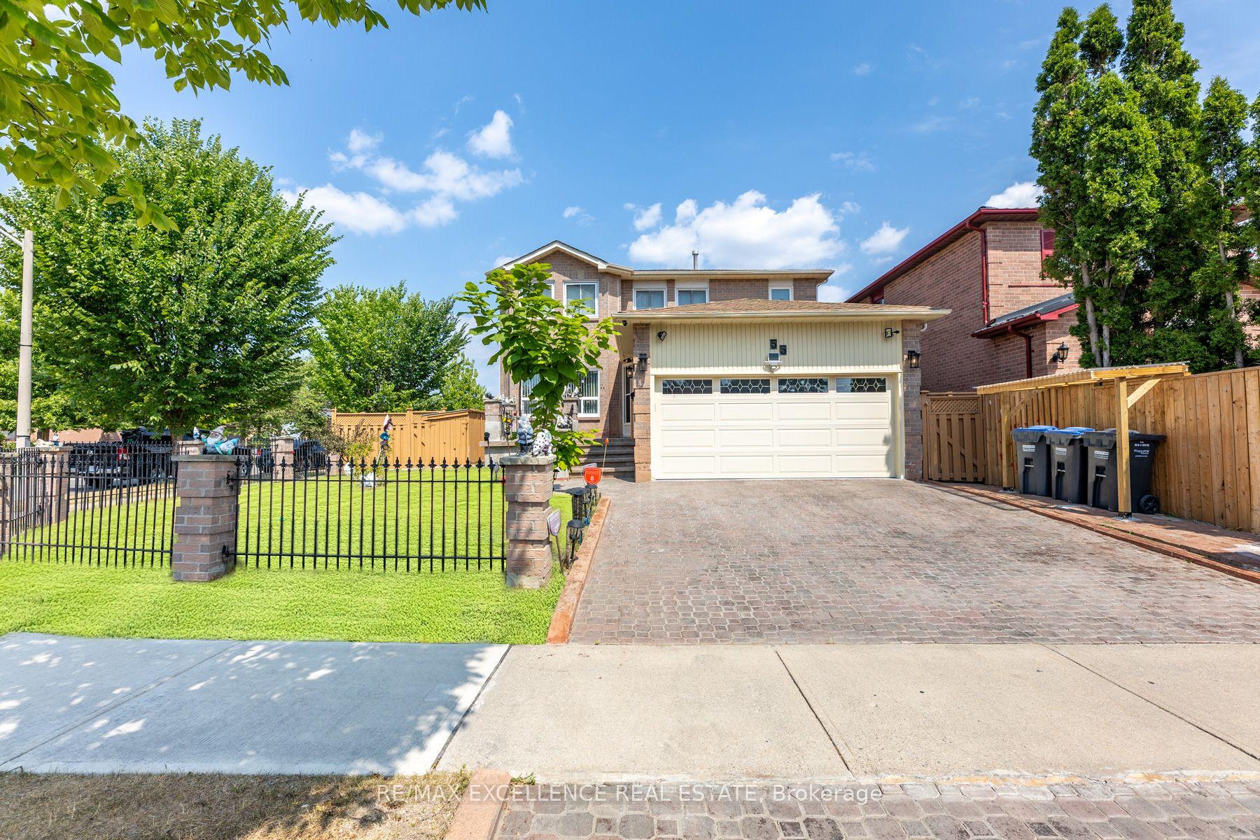 55 Atkins Circle, Brampton — Detached for sale, photo 1