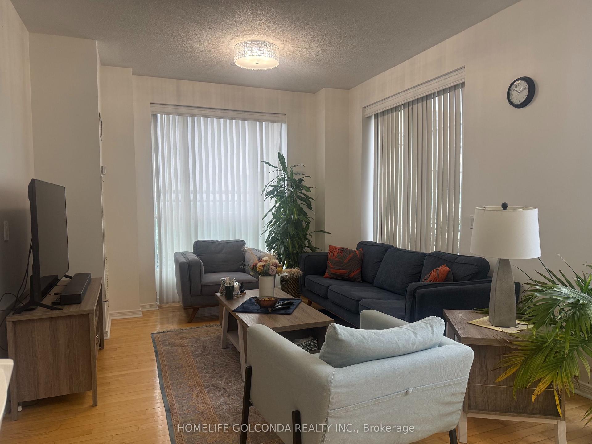 330 Red Maple Road Ph07 #Ph07, Richmond Hill — Condo for lease, photo 1