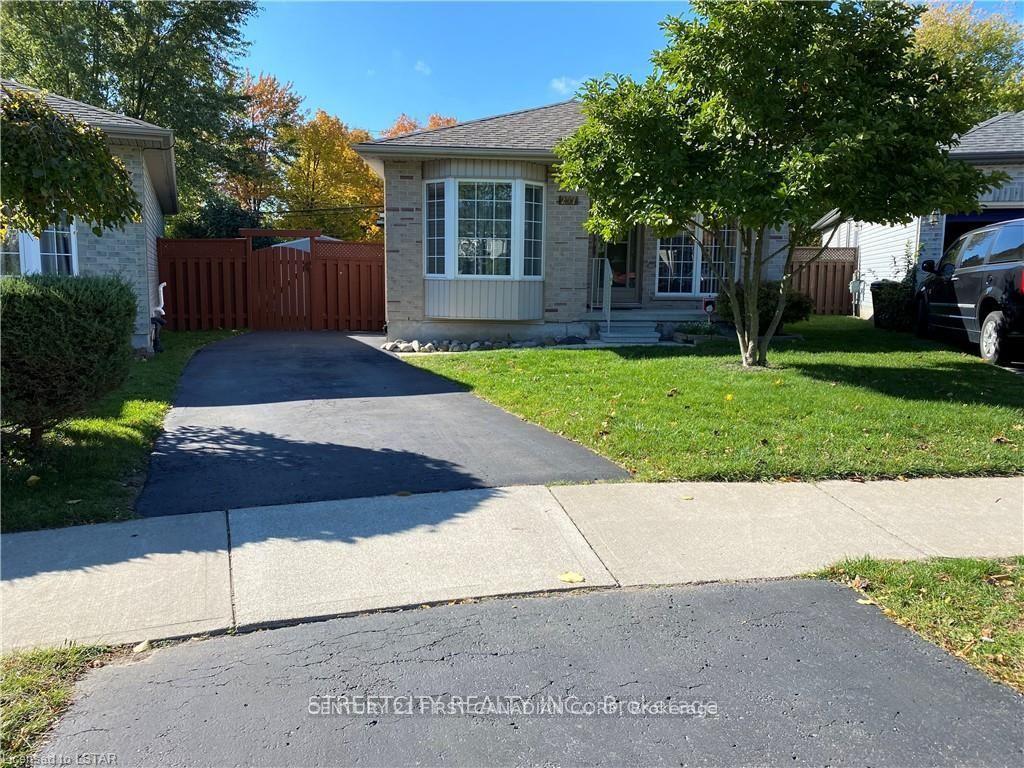 257 Hungerford Street LOWER #LOWER — photo 1