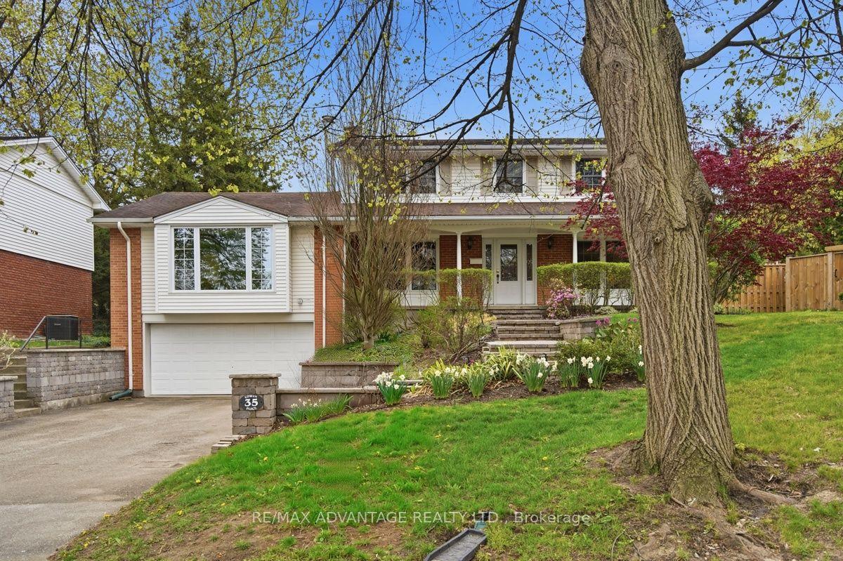 35 Cowan Place — photo 1