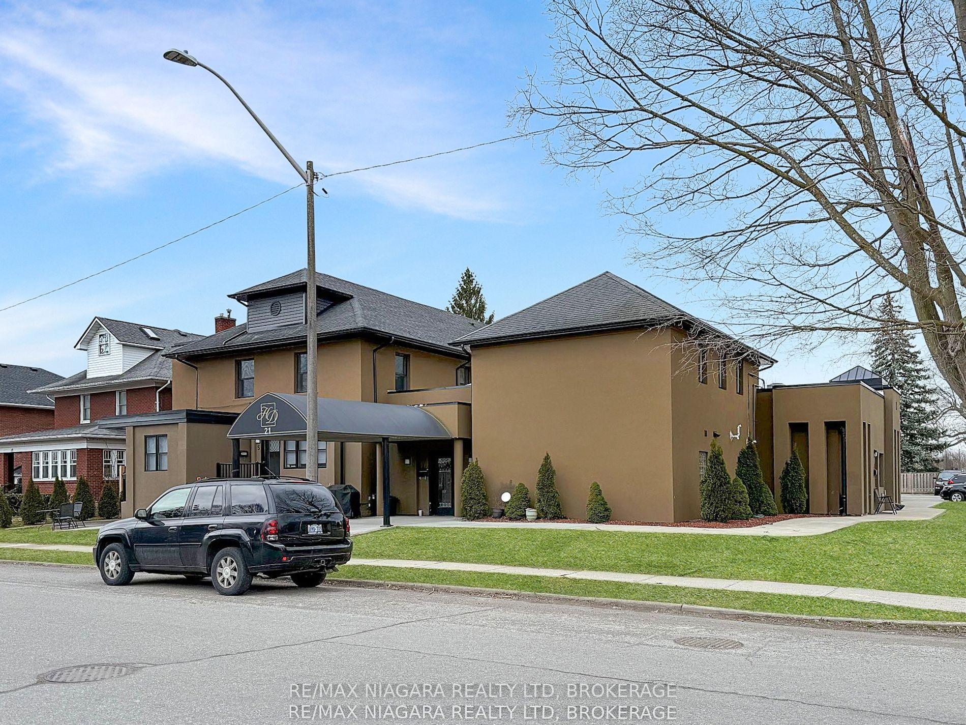 21 Wintemute Street — photo 1