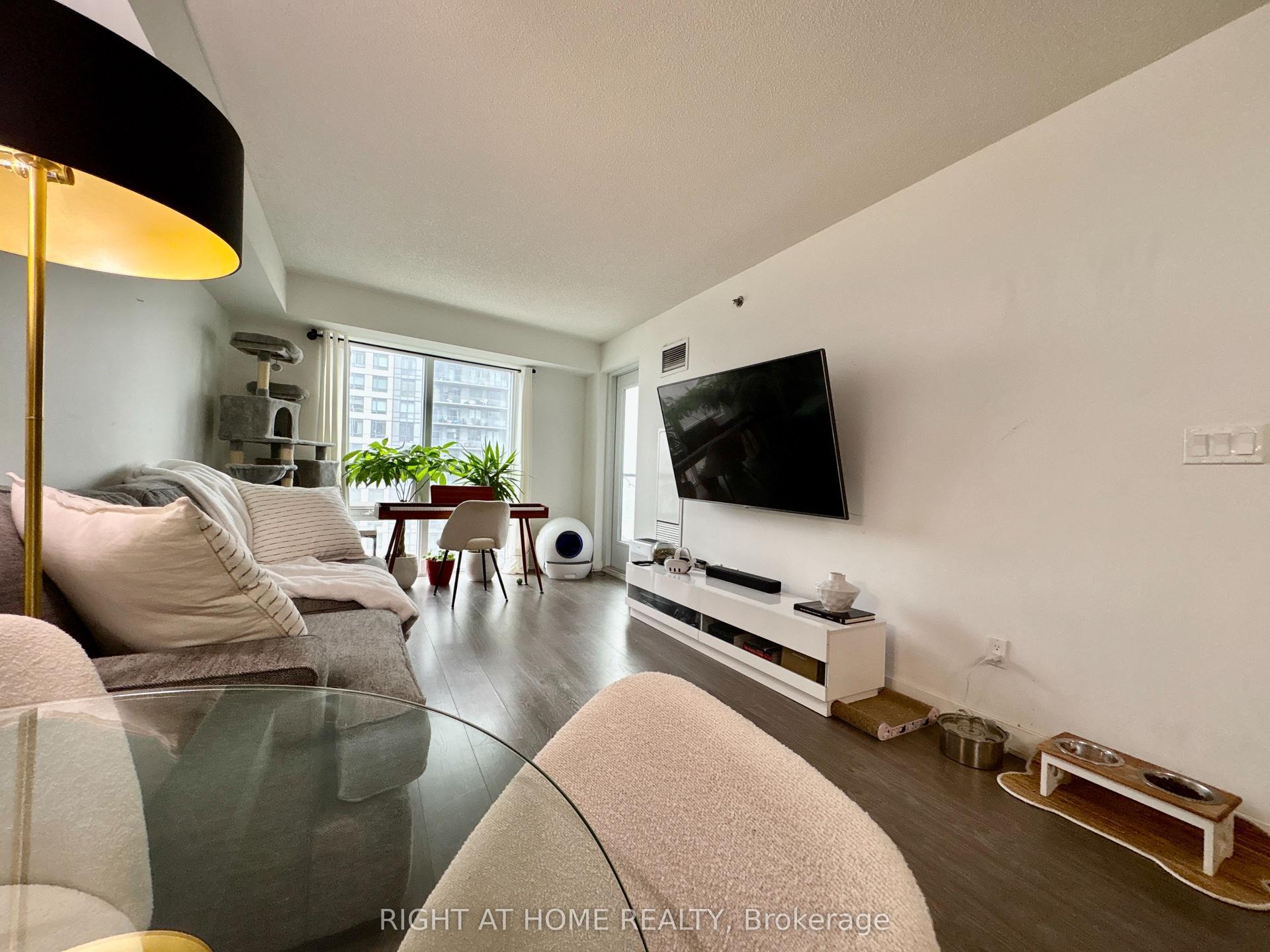 185 Bonis Avenue 915 #915 — photo 1