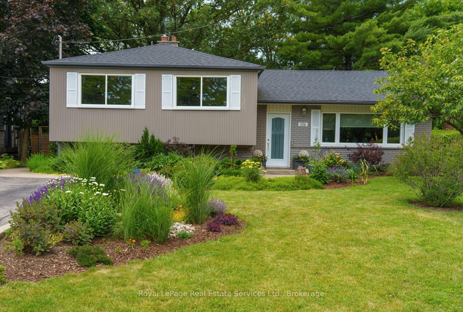 556 Trafford Crescent — photo 1