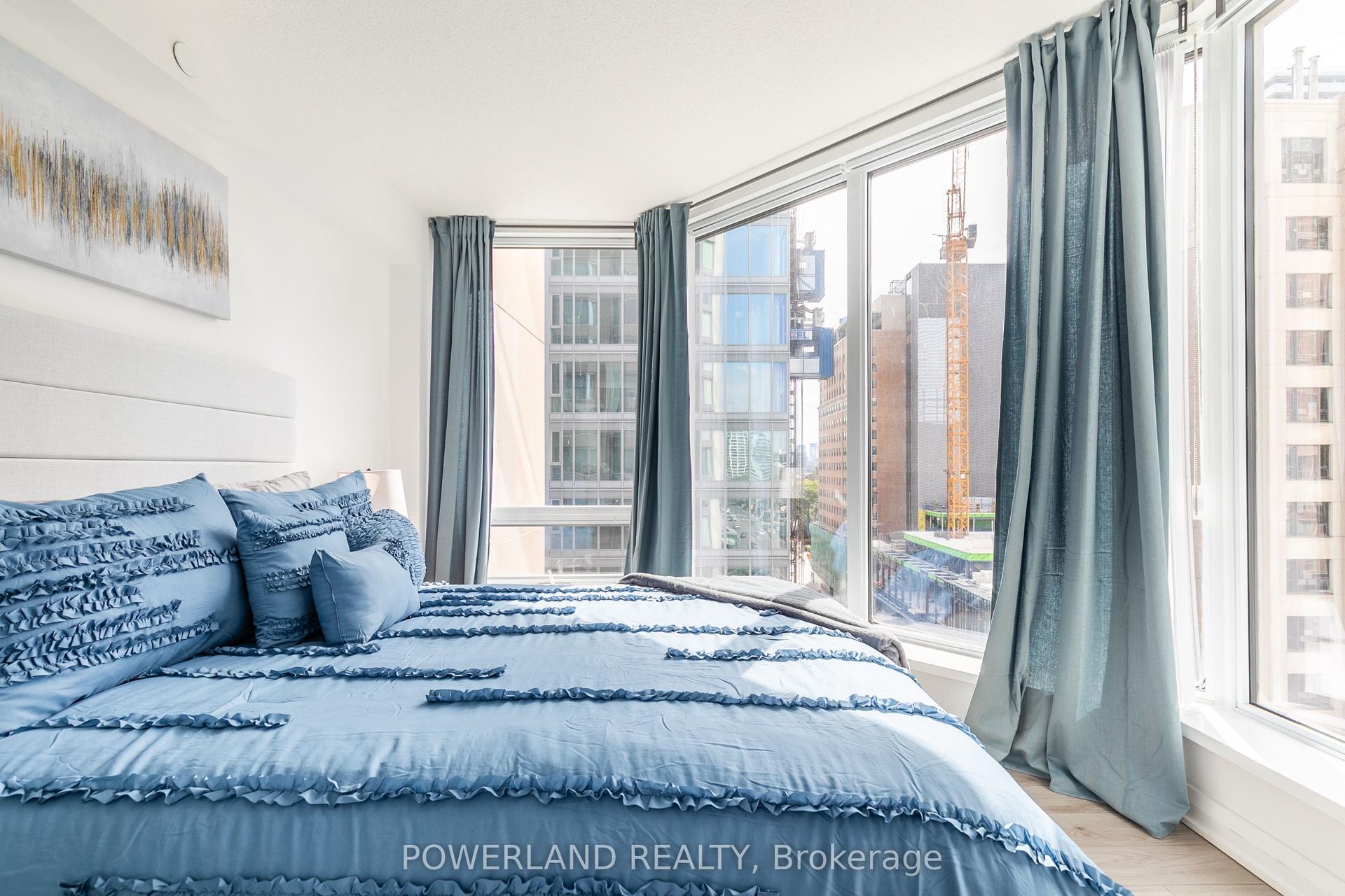155 Yorkville Avenue 814 #814 — photo 1