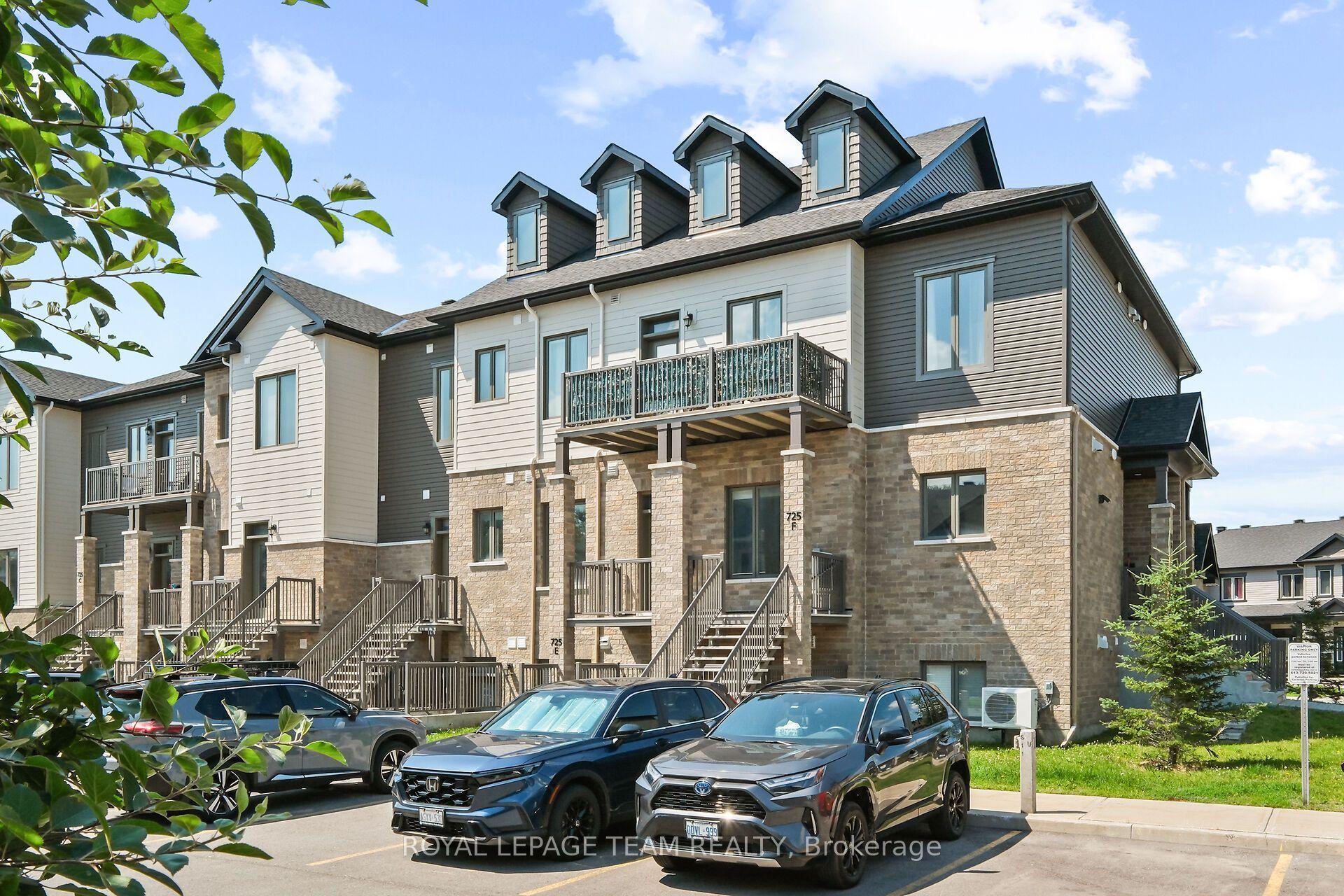 725 Dearborn Private F #F, Blossom Park - Airport and Area — Condo for sale, photo 1