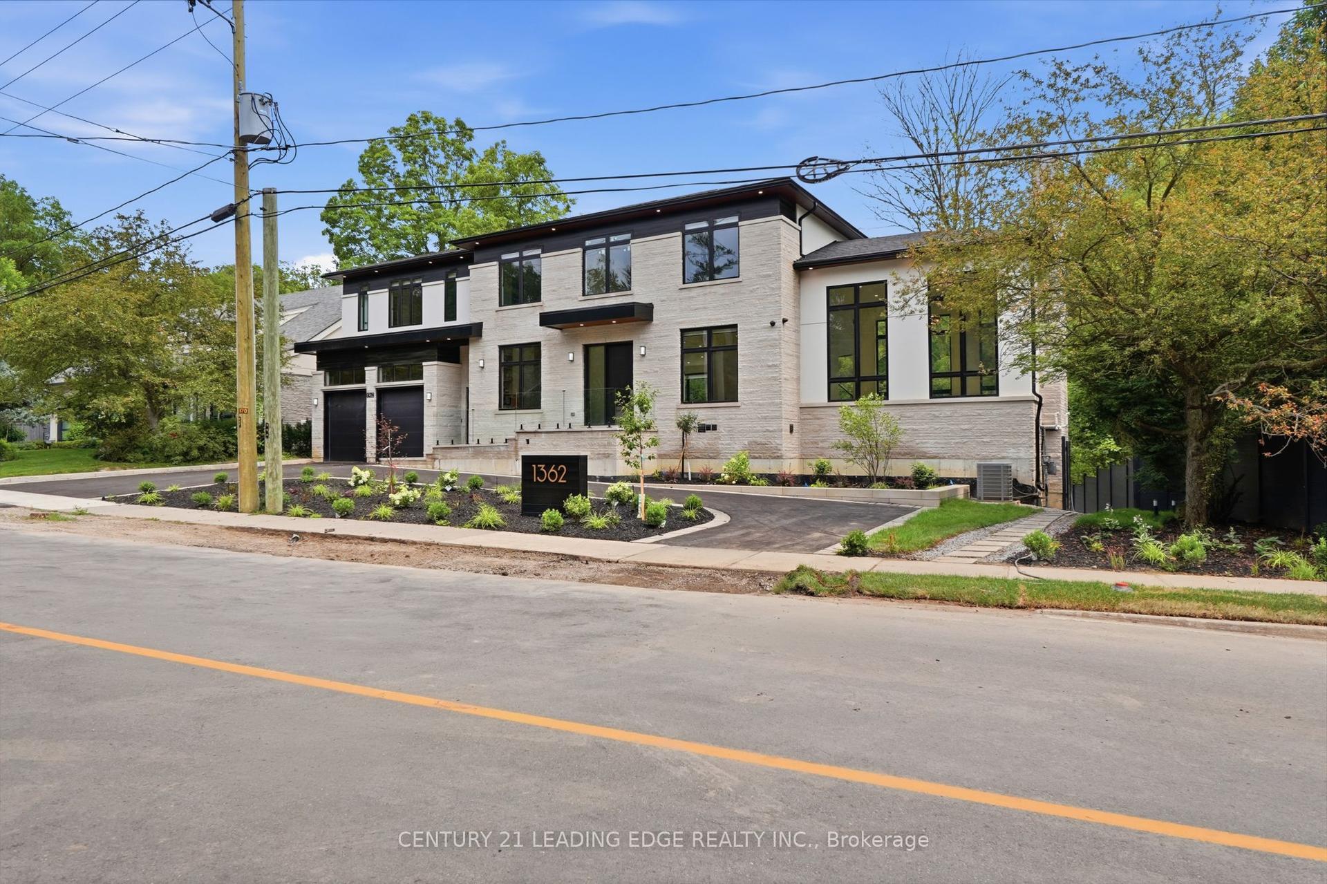 1362 Devon Road, Oakville — Detached for lease, photo 1