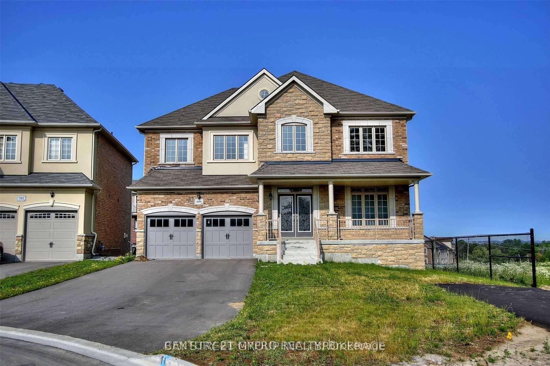 699 Mee Place, Newmarket — Detached for lease, photo 1