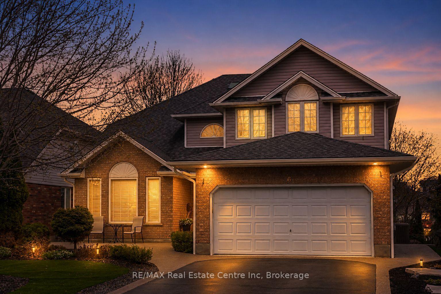 6 Jean Anderson Crescent — photo 1