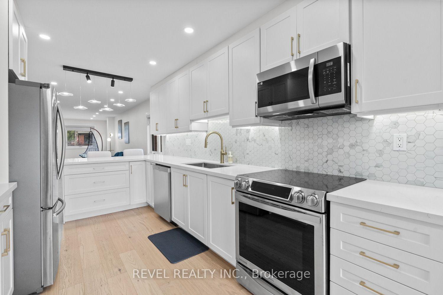 163 Northland Avenue, Toronto — Detached for sale, photo 1
