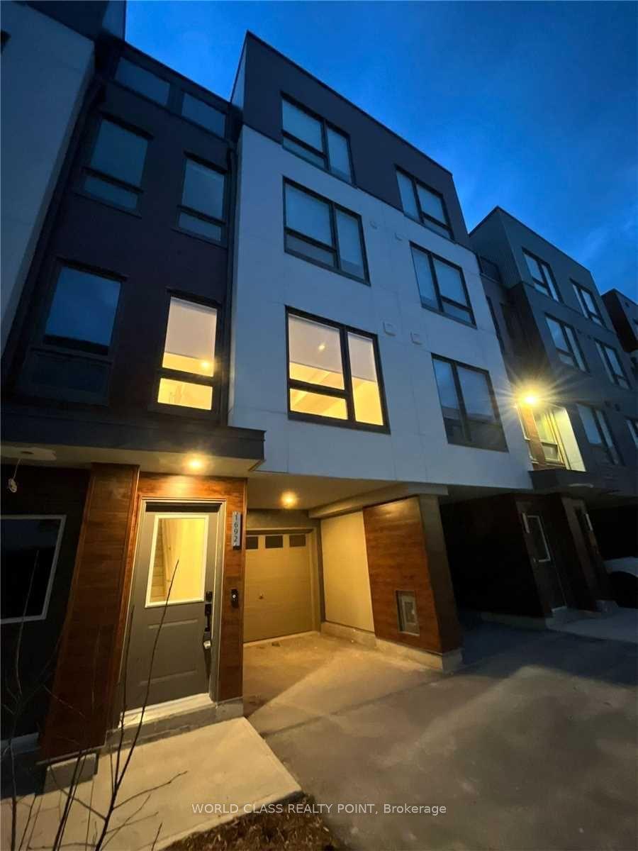 1692 Pleasure Valley Path, Oshawa — Townhouse for lease, photo 1
