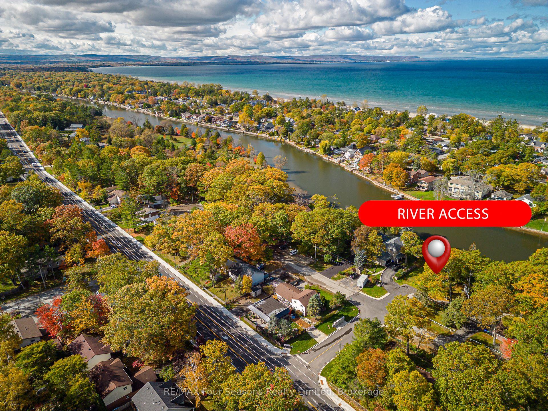 24 Indianola Crescent, Wasaga Beach — Detached for sale, photo 1