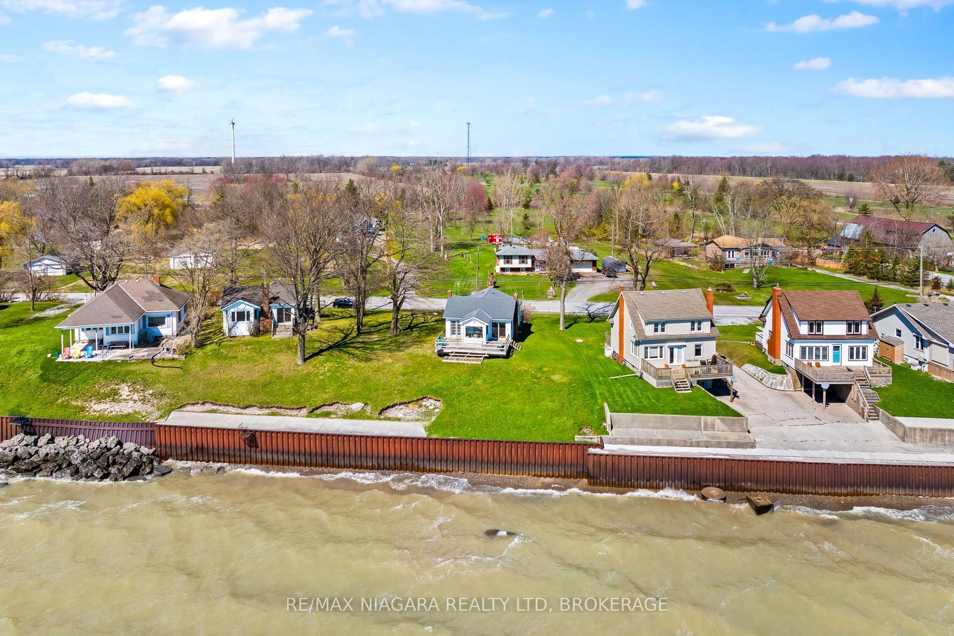 13165 Lakeshore Road, Wainfleet — Detached for sale, photo 1