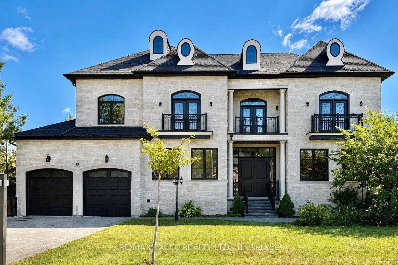 19 Blyth Street, Richmond Hill — Detached for sale, photo 1