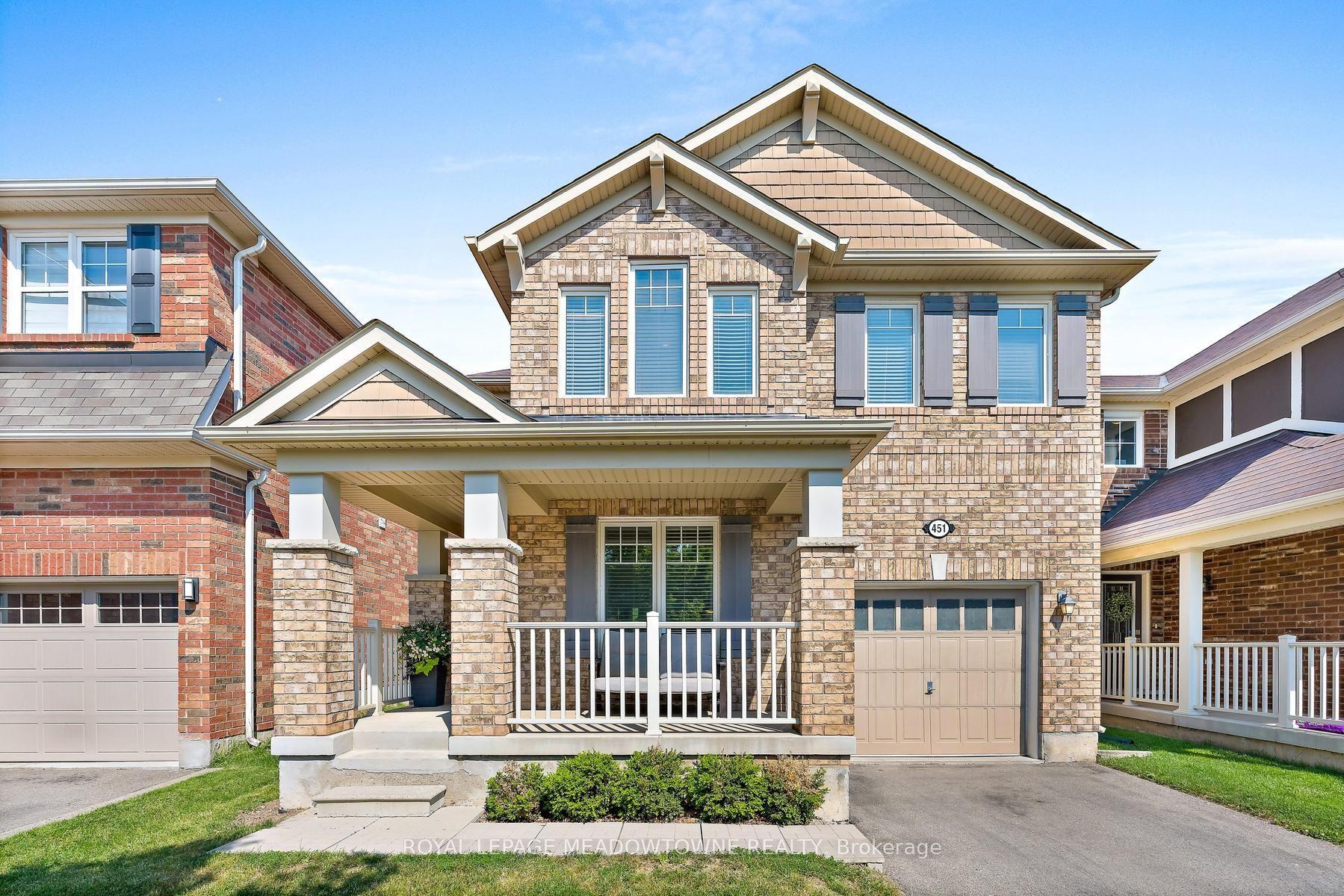 451 Zuest Crescent — photo 1