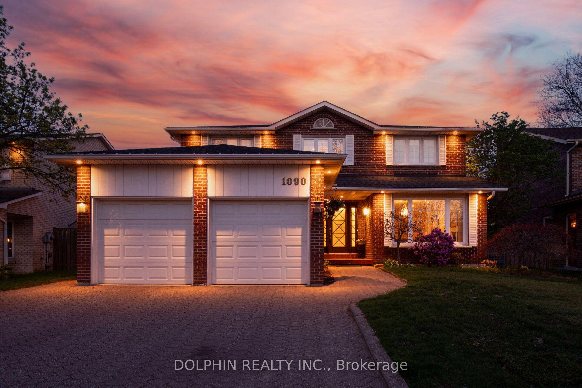 1090 Vanier Drive — photo 1