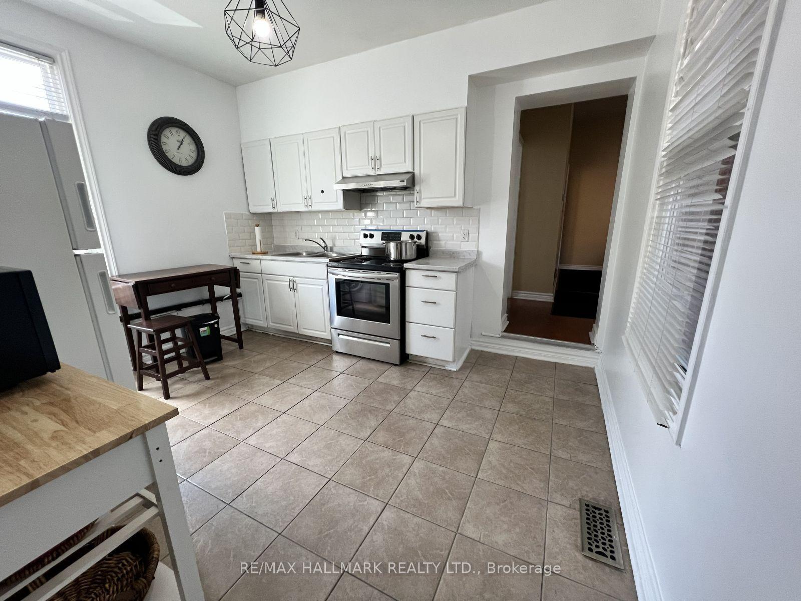374 Dundas Street E 2 #2 — photo 1