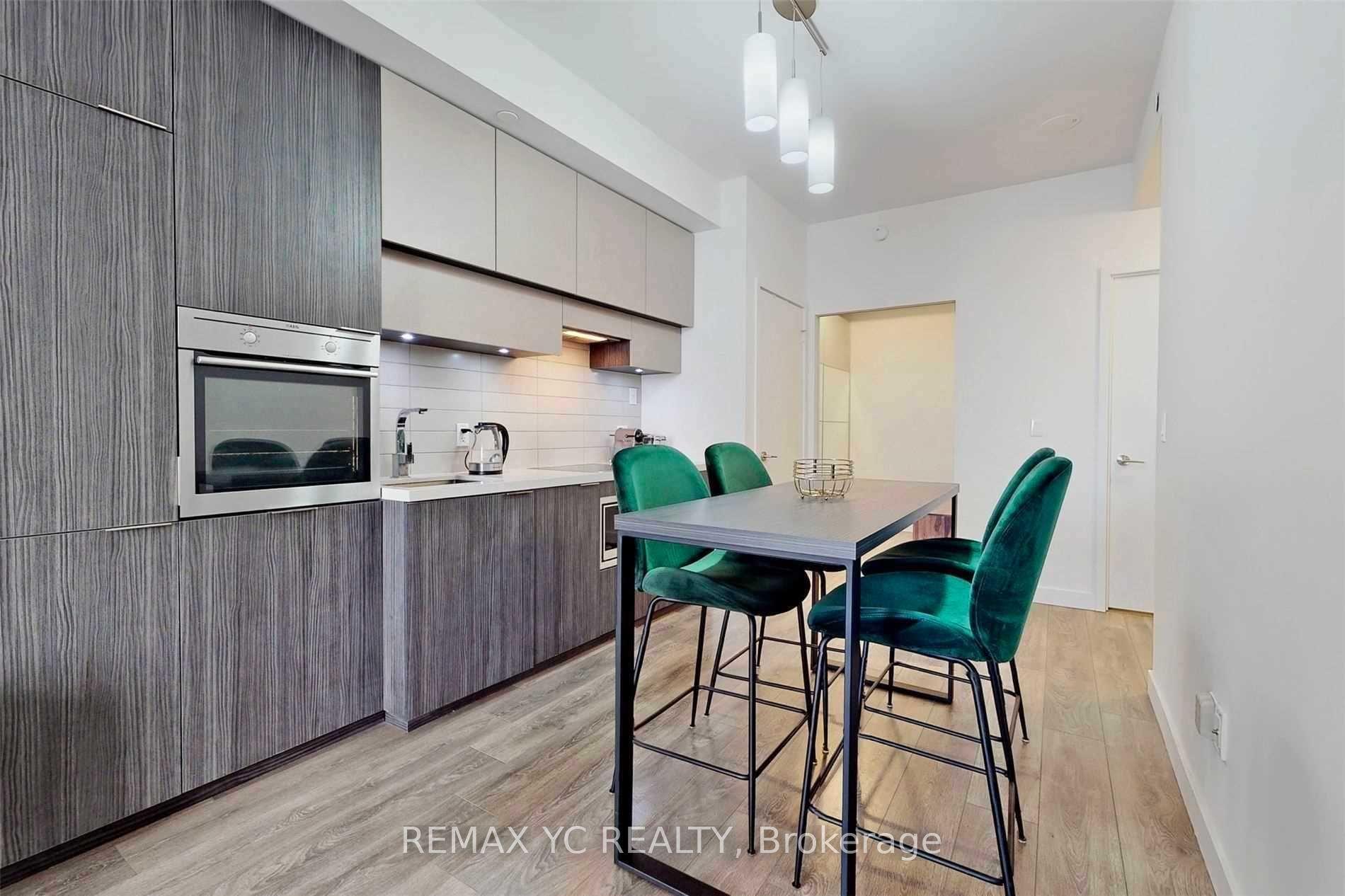 8 Eglinton Avenue E 2212 #2212 — photo 1