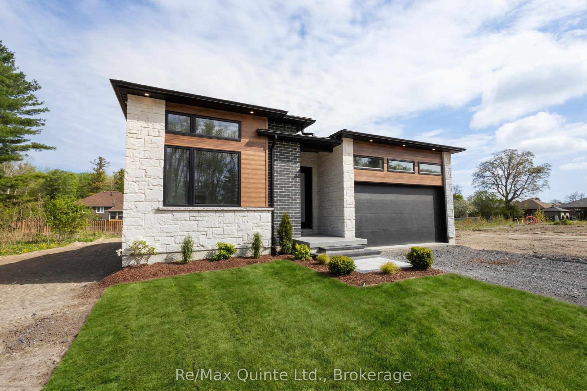 27 Exeter Court, Quinte West — Detached for sale, photo 1