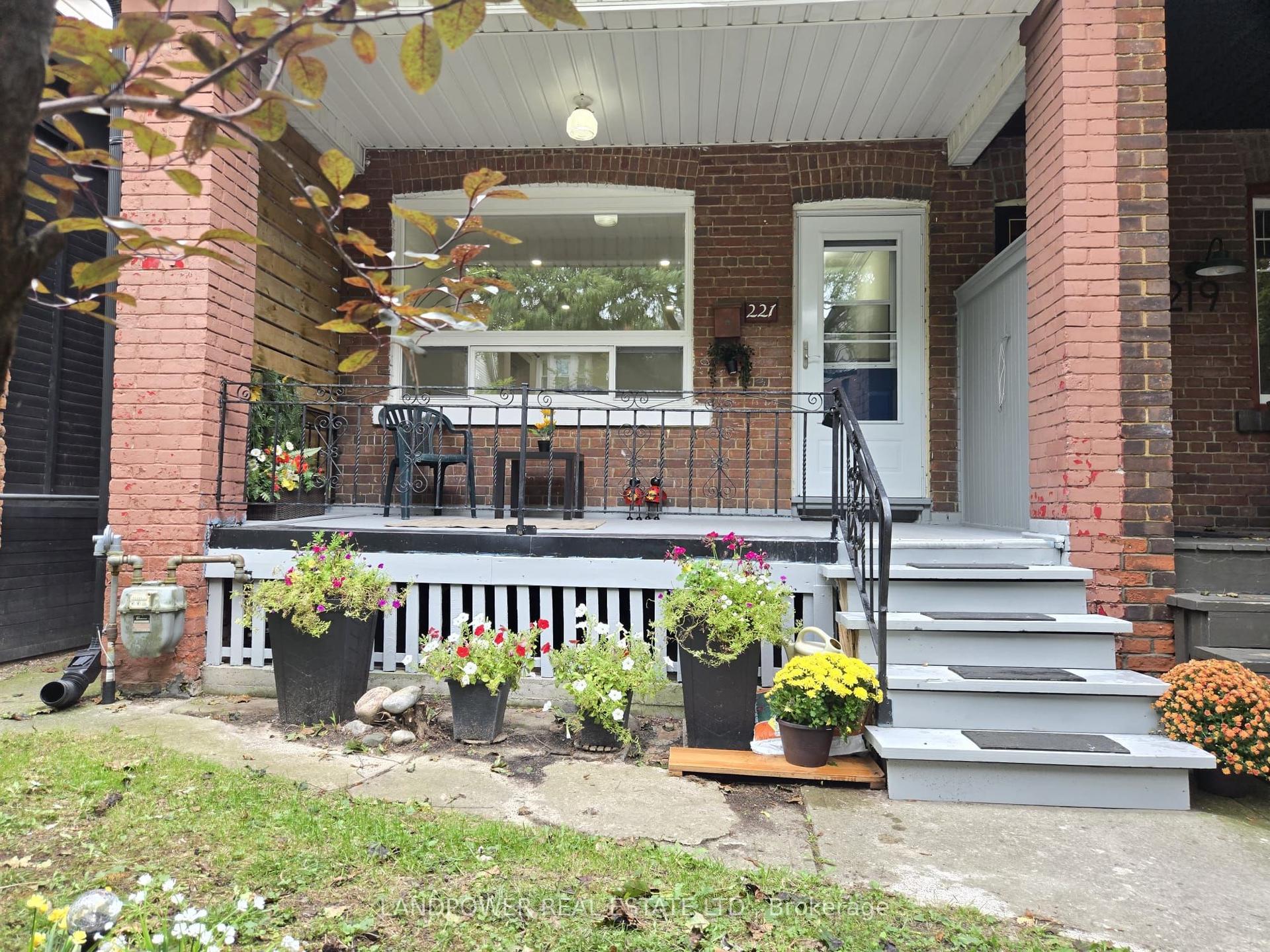 221 Riverdale Avenue, Toronto — Semi-Detached for sale, photo 1