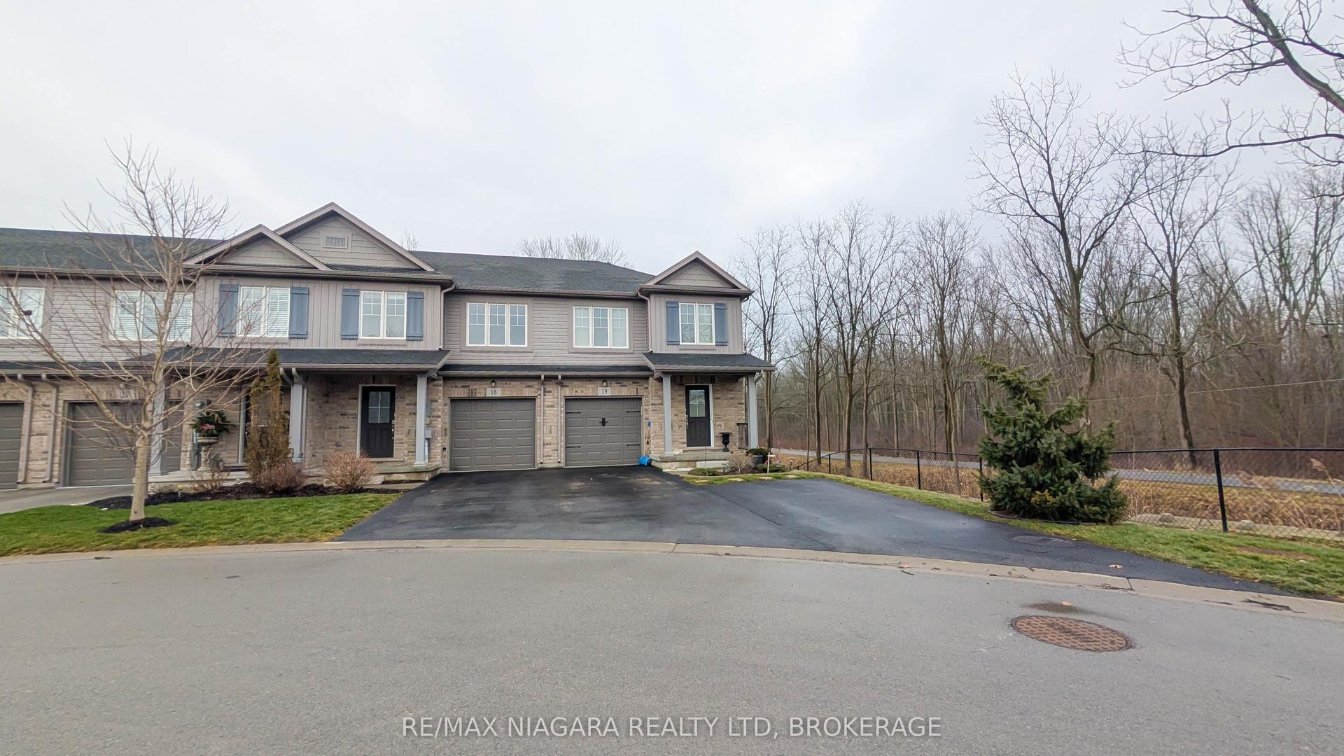 340 PROSPECT POINT Road N 18 #18 — photo 1