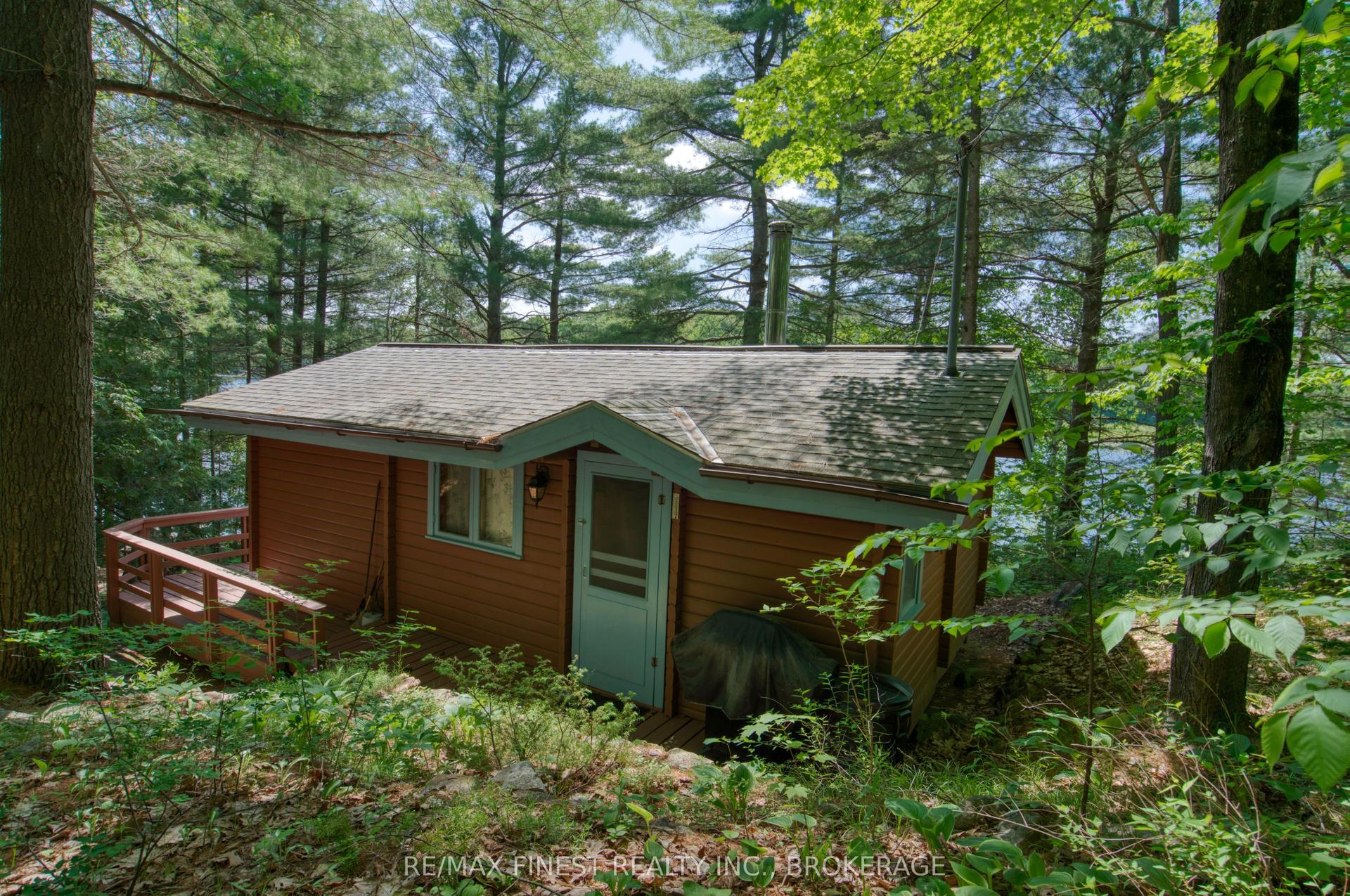 1029 Oak Lane North N/A — photo 1