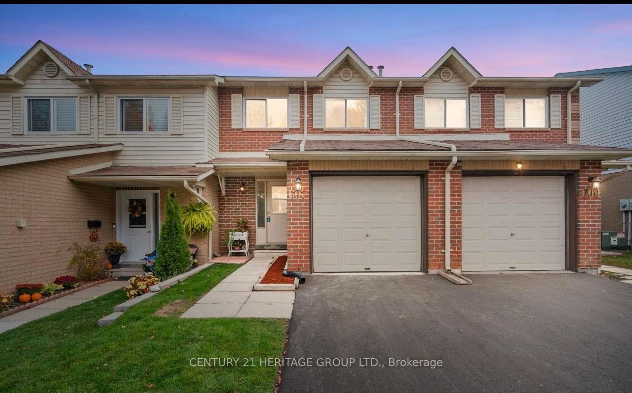 607 Gibney Crescent — photo 1