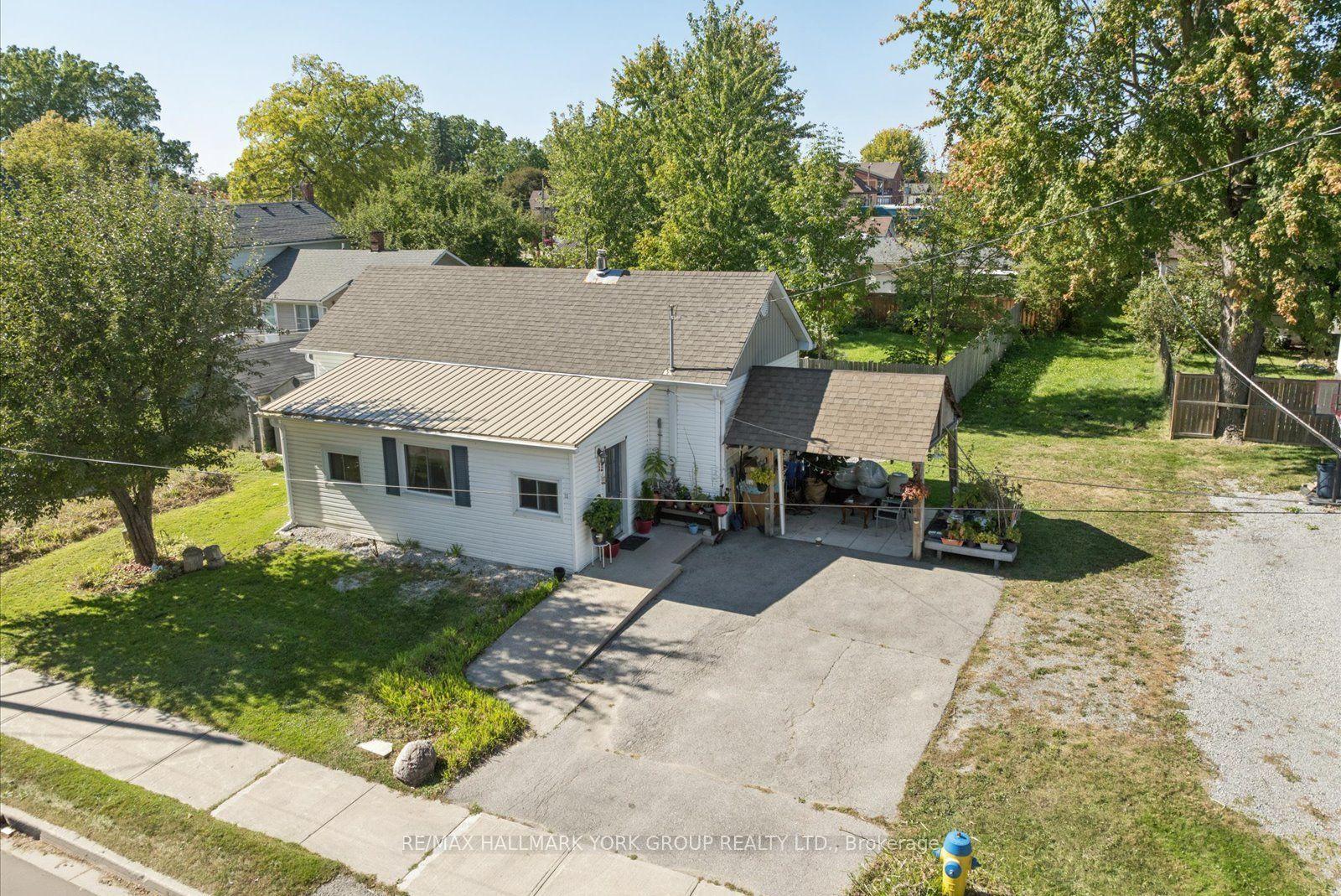 16 Snooks Road, Georgina — Detached for sale, photo 1