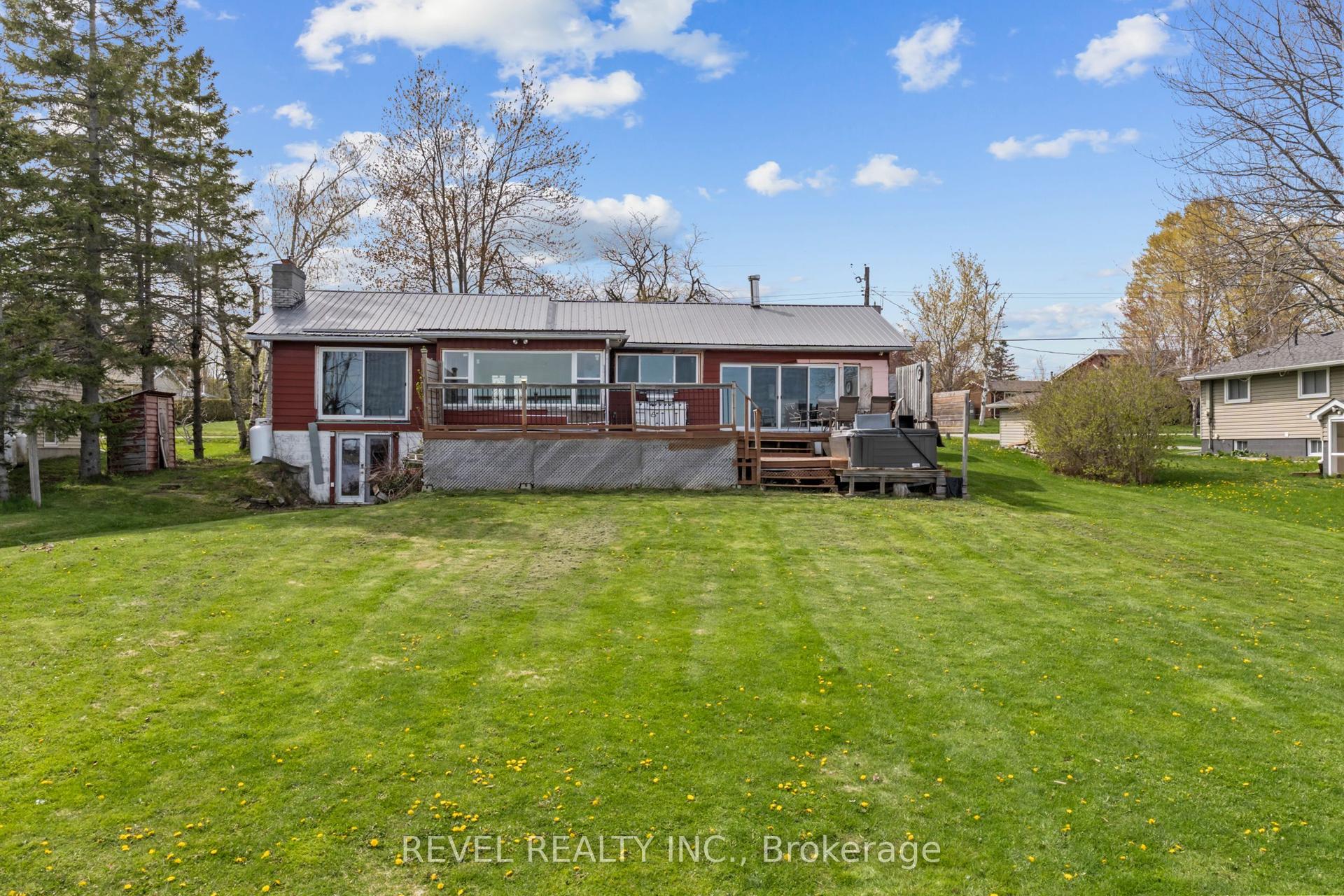 151 Beehive Drive — photo 1