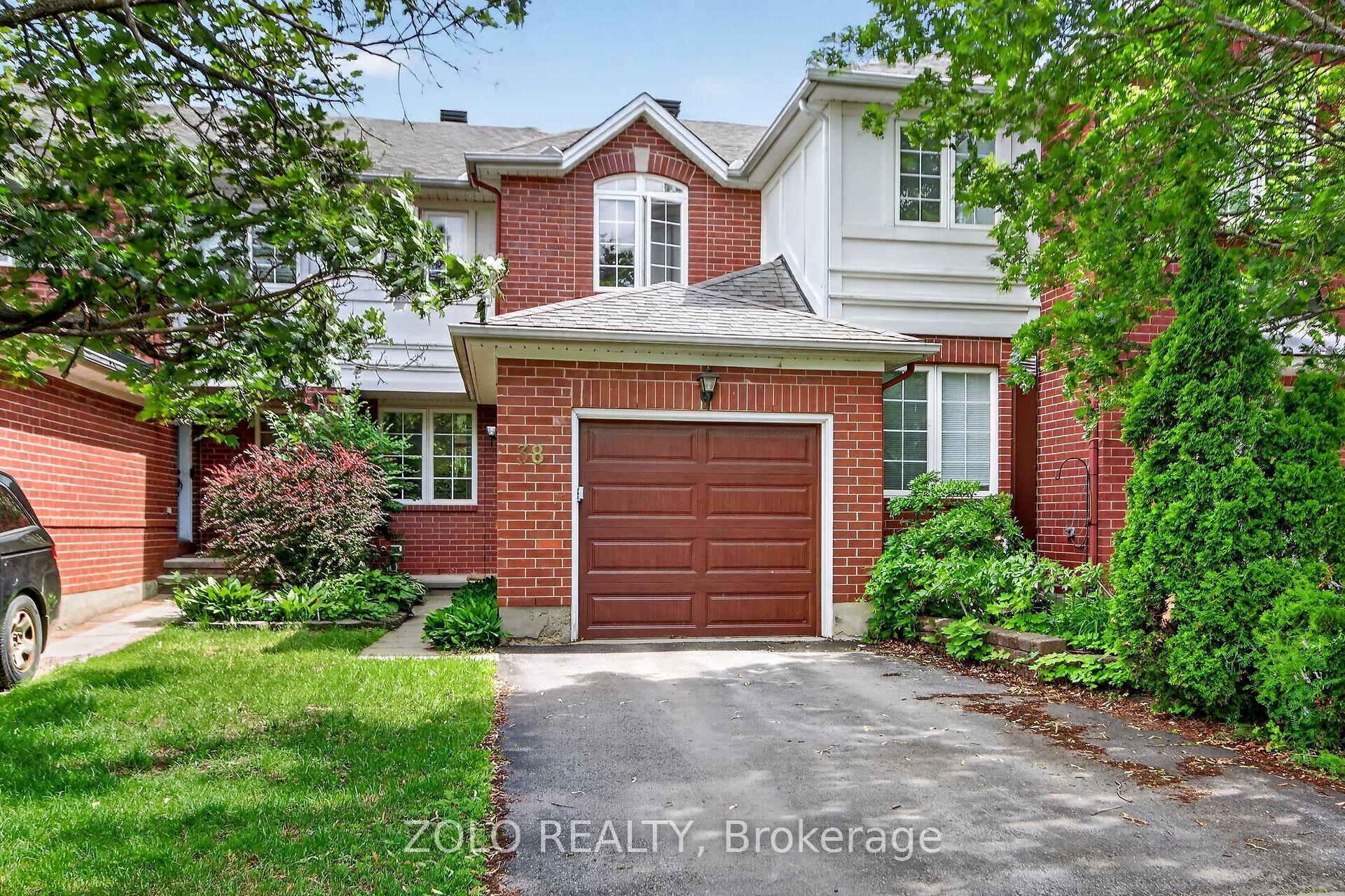 38 Central Park Drive — photo 1