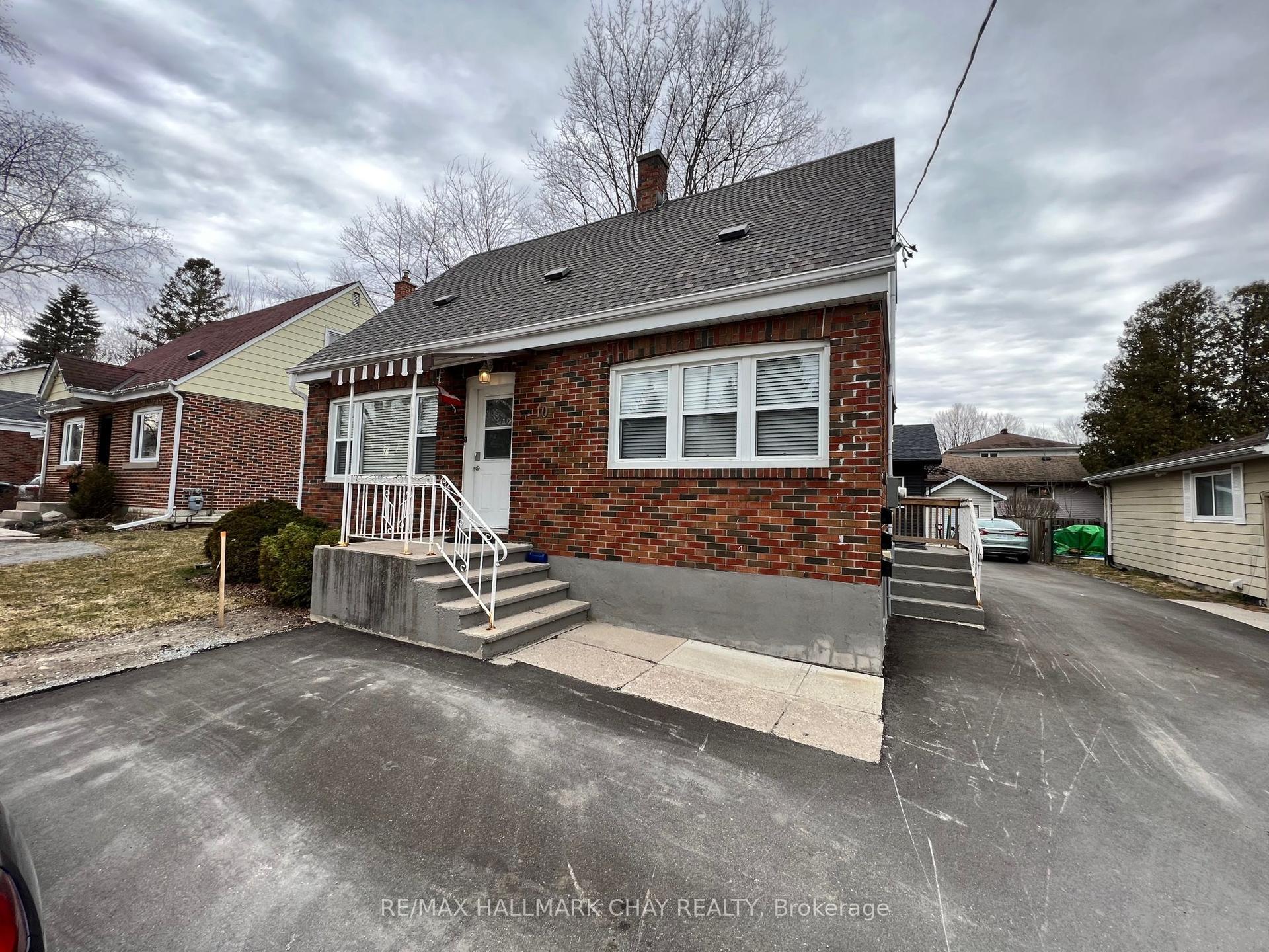 10 Bowman Avenue A #A — photo 1