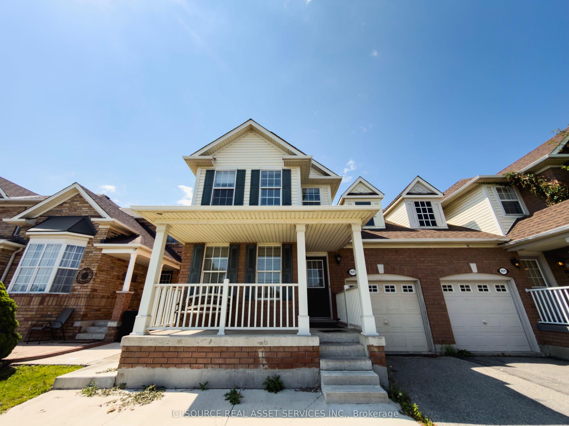 1573 Evans Terrace, Milton — Semi-Detached for lease, photo 1