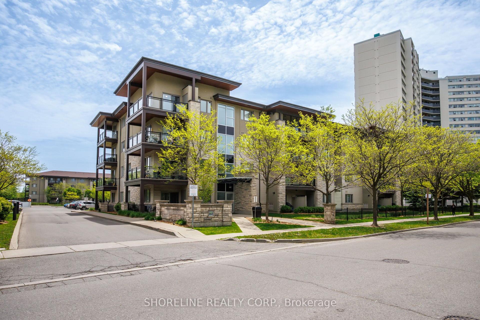 570 Lolita Gardens 401 #401 — photo 1