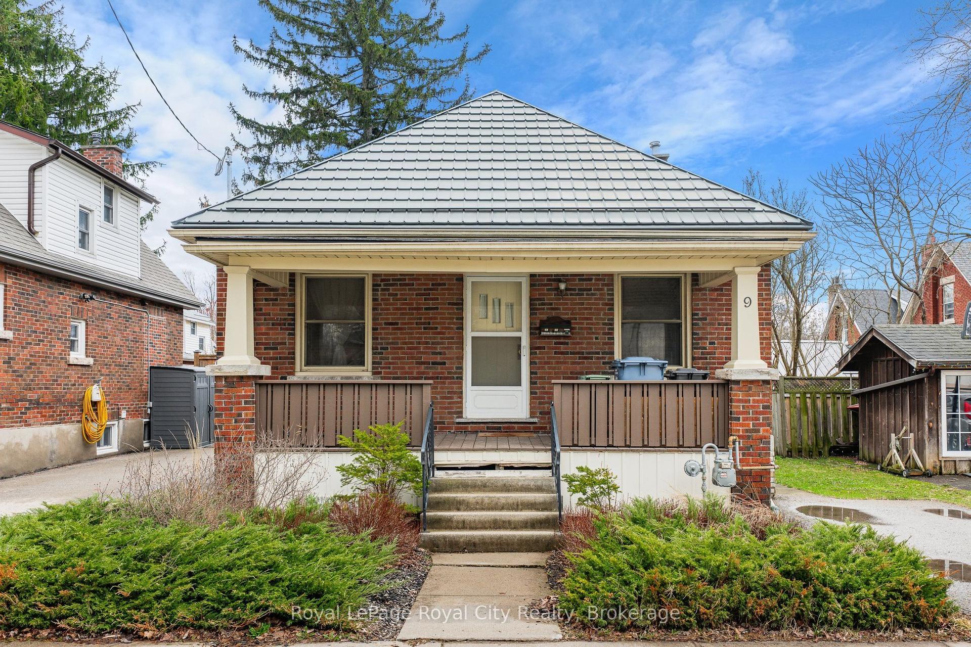 9 Stull Avenue — photo 1