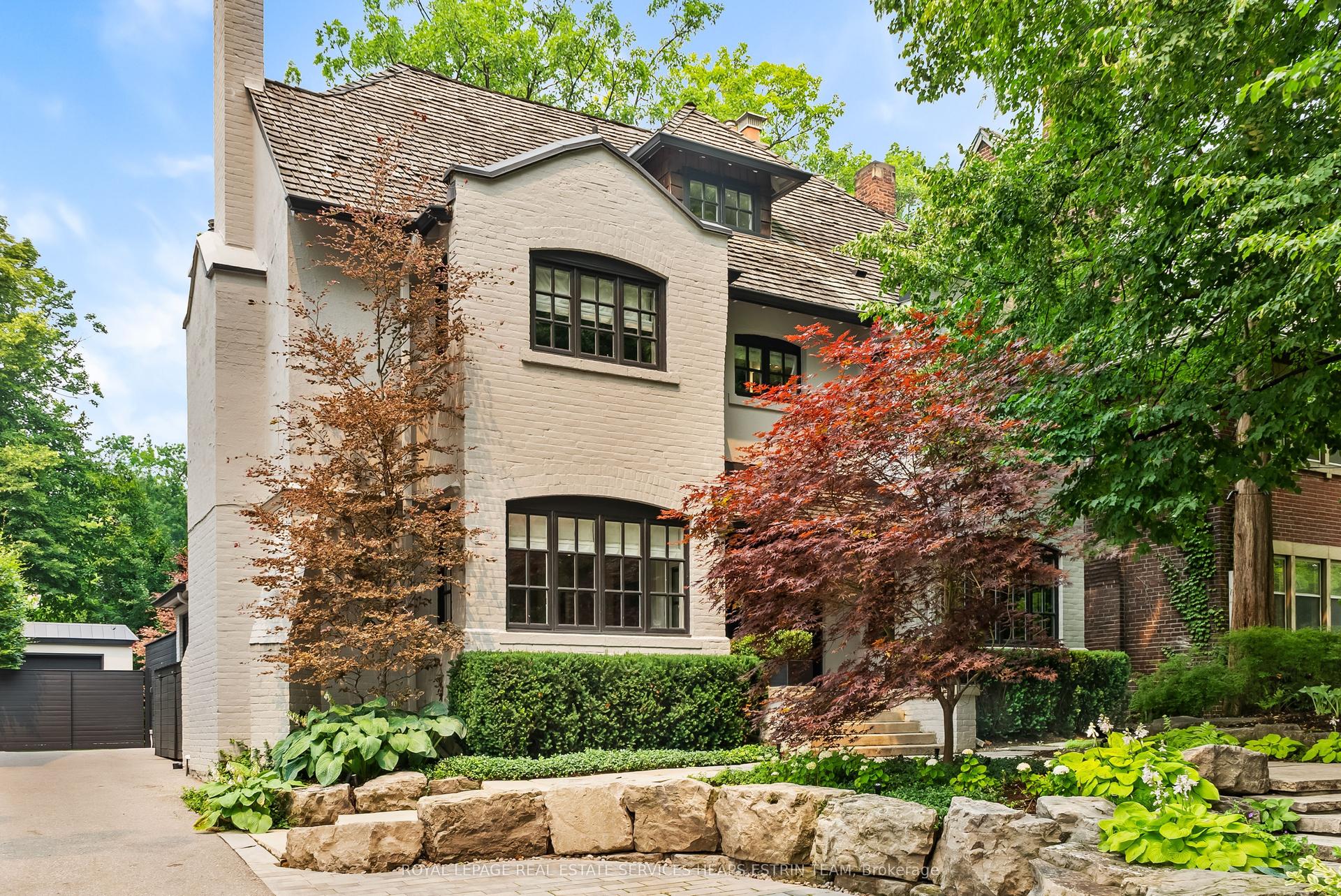 20 Whitney Avenue, Toronto — Detached for sale, photo 1